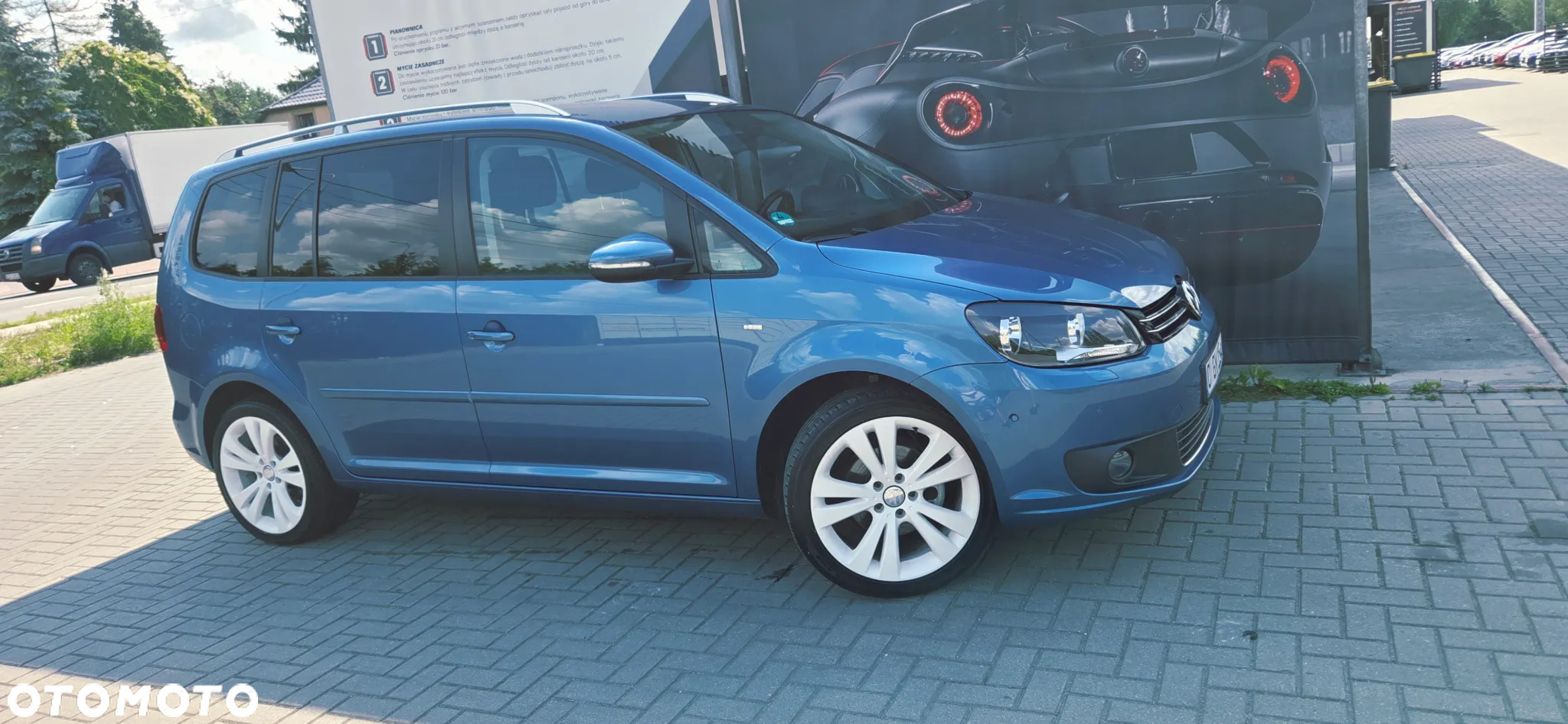 Volkswagen Touran 1.6 TDI DPF MATCH - 4