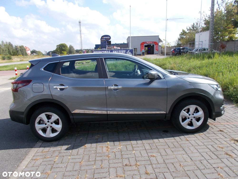 Nissan Qashqai - 4