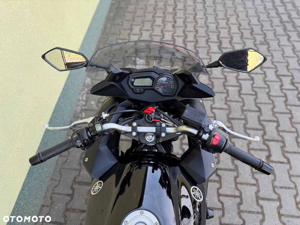 Yamaha XJ - 16