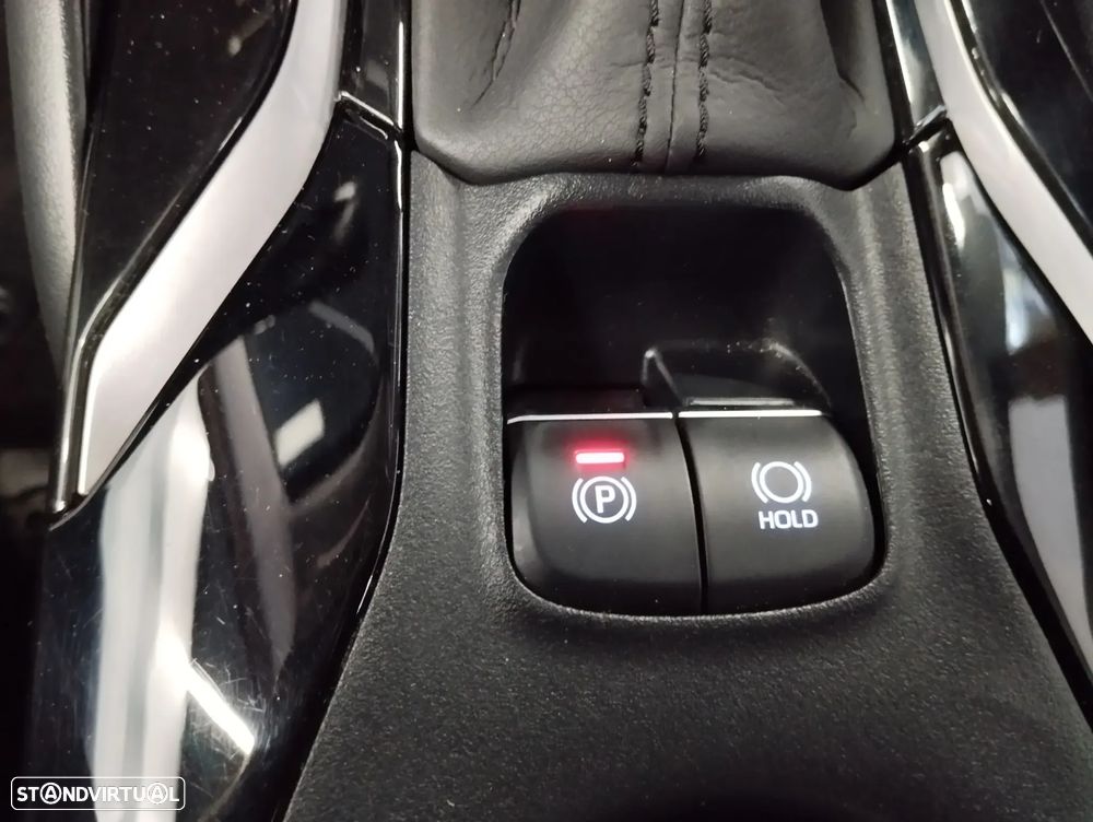 Toyota Corolla SD 1.8 Hybrid Comfort - 32