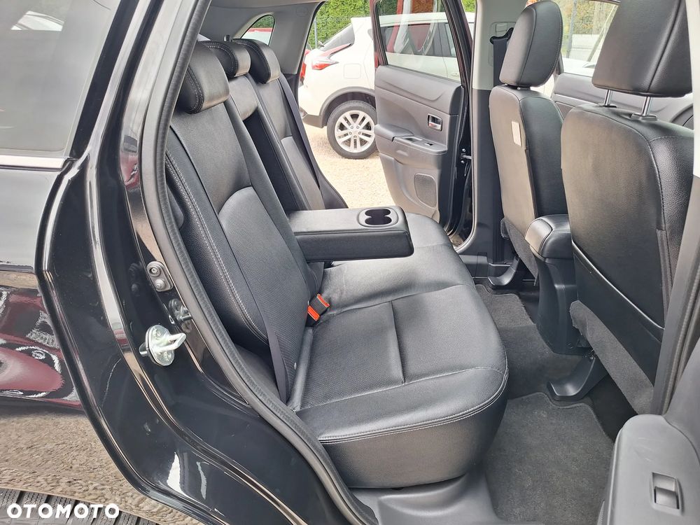 Mitsubishi ASX 2.2 DI-D 4WD Automatik Diamant Edition - 32