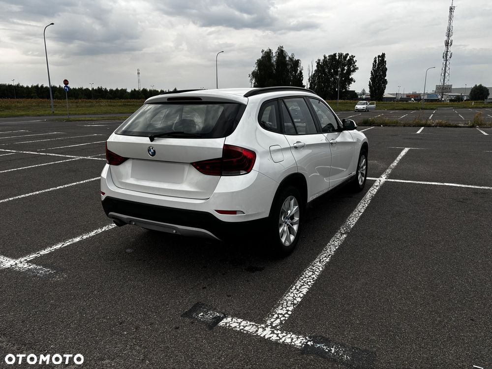 BMW X1 xDrive18d xLine - 15