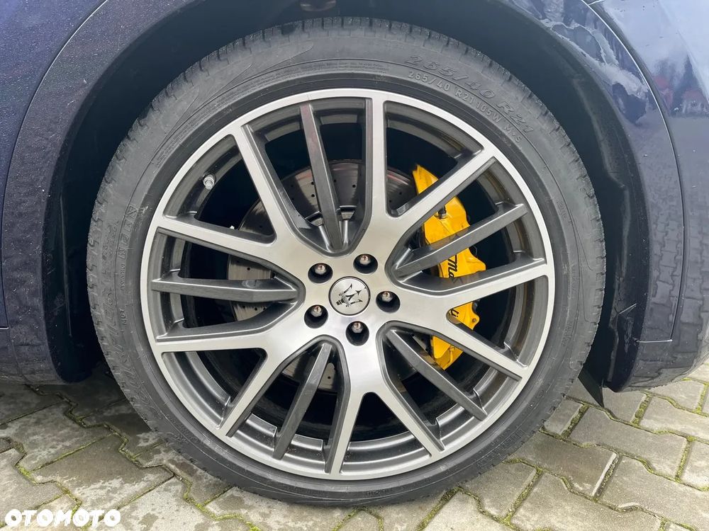 Maserati Levante S Granlusso - 4
