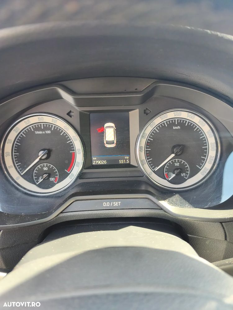 Skoda Octavia 2.0 TDI 4x4 DSG Scout - 15