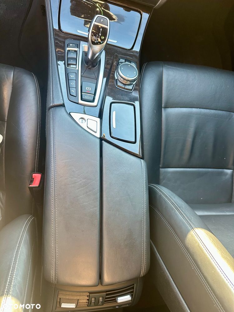 BMW Seria 5 535i xDrive Luxury Line - 21