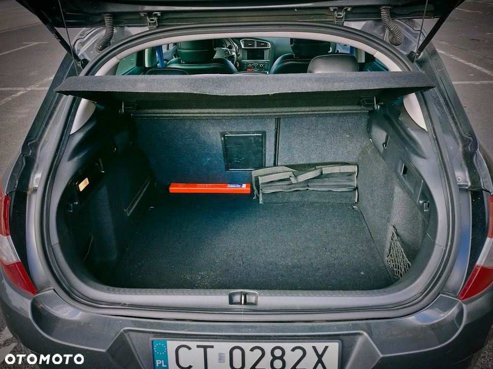 Citroën C4 1.2 e-THP Exclusive - 16