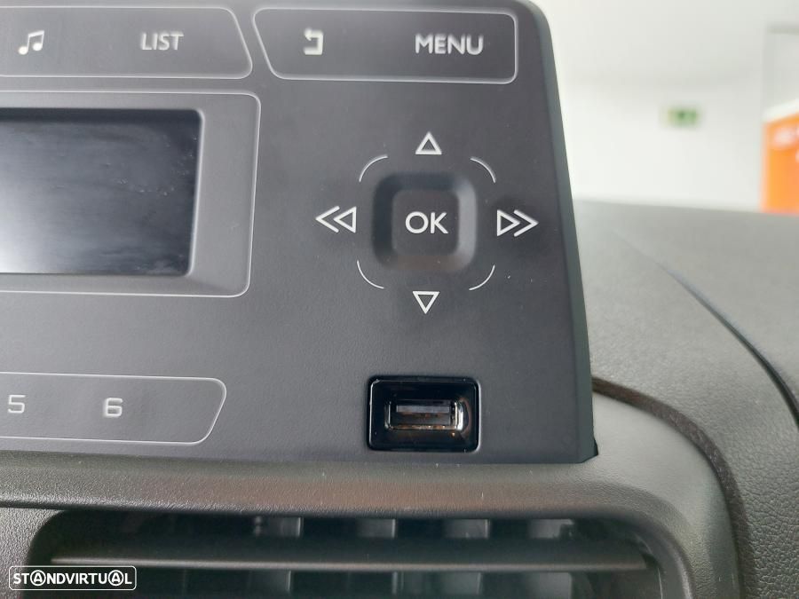 Peugeot Partner 1.6 BlueHDi L1 Pro - IVA Dedutível - 27