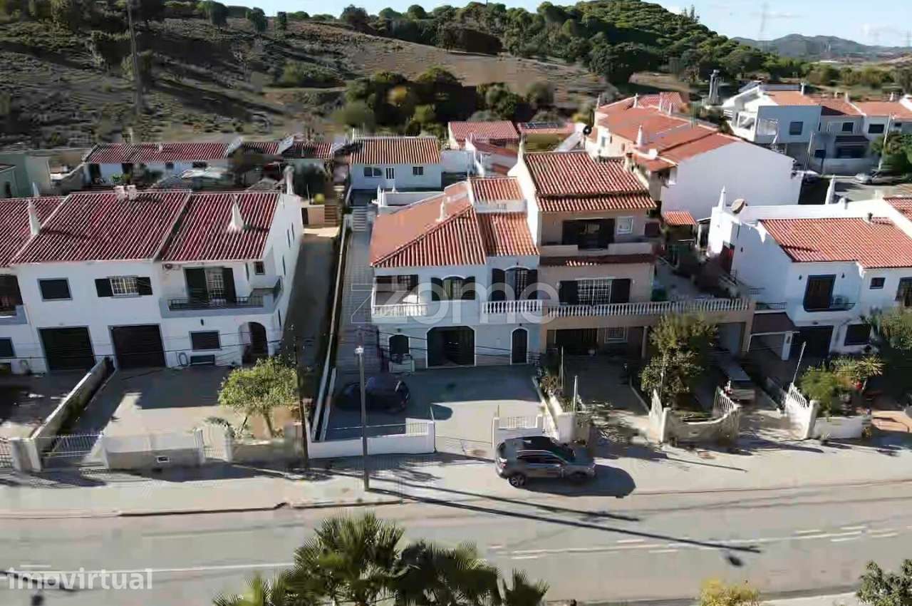 Moradia V3, com garagem e anexos em Urb. Campilhos, Messines - Grande imagem: 2/60