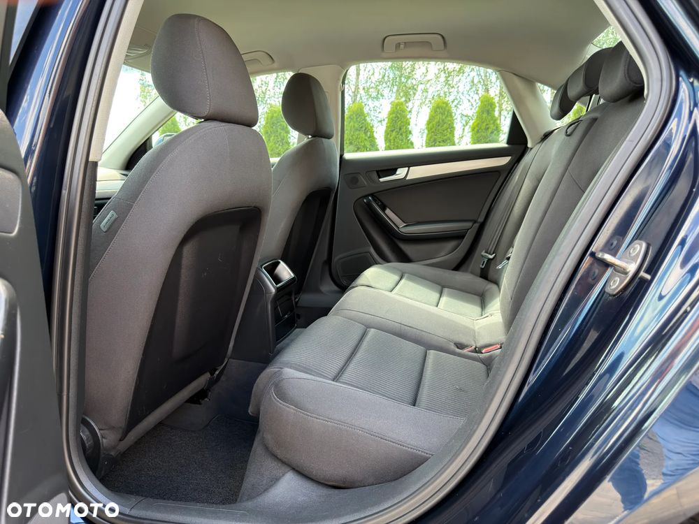 Audi A4 Limousine 2.0 TFSI Ambiente - 31