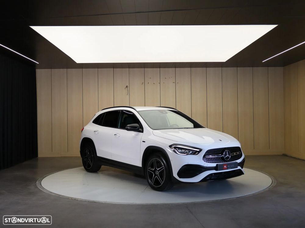 Mercedes-Benz GLA 250 e 8G-DCT AMG Line - 8