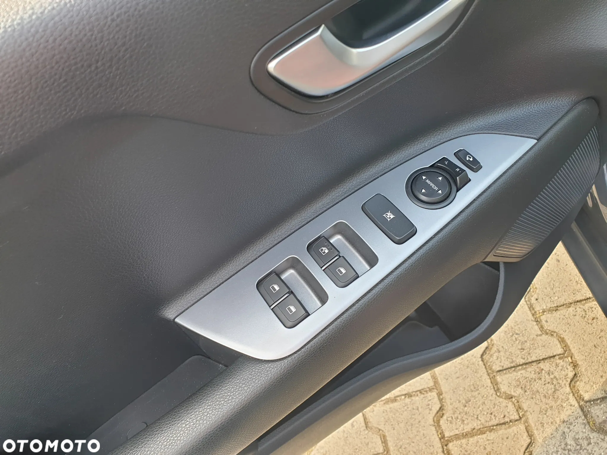 Kia Stonic 1.0 T-GDI GT Line DCT - 19