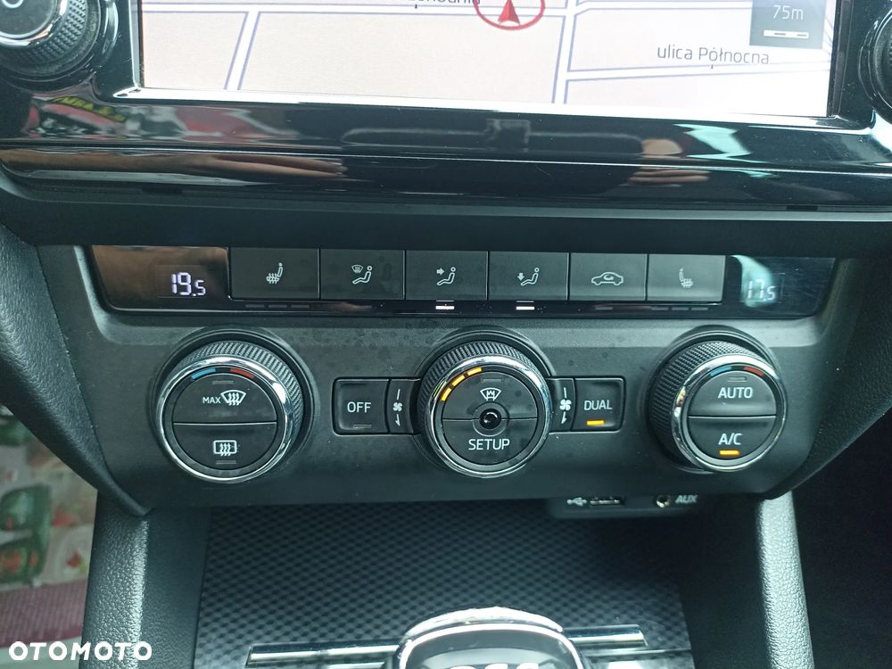 Skoda Octavia 2.0 TDI RS DSG - 27