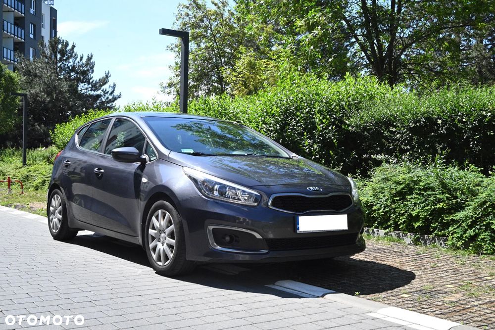 Kia Ceed 1.6 GDI L - 1