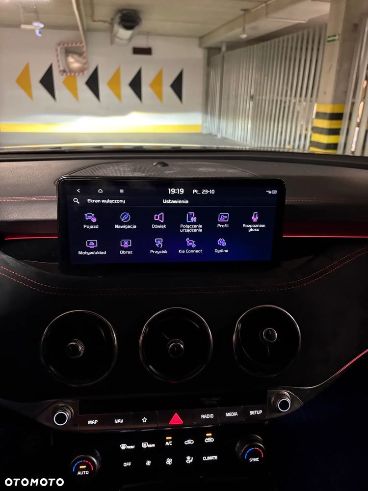 Kia Stinger - 6