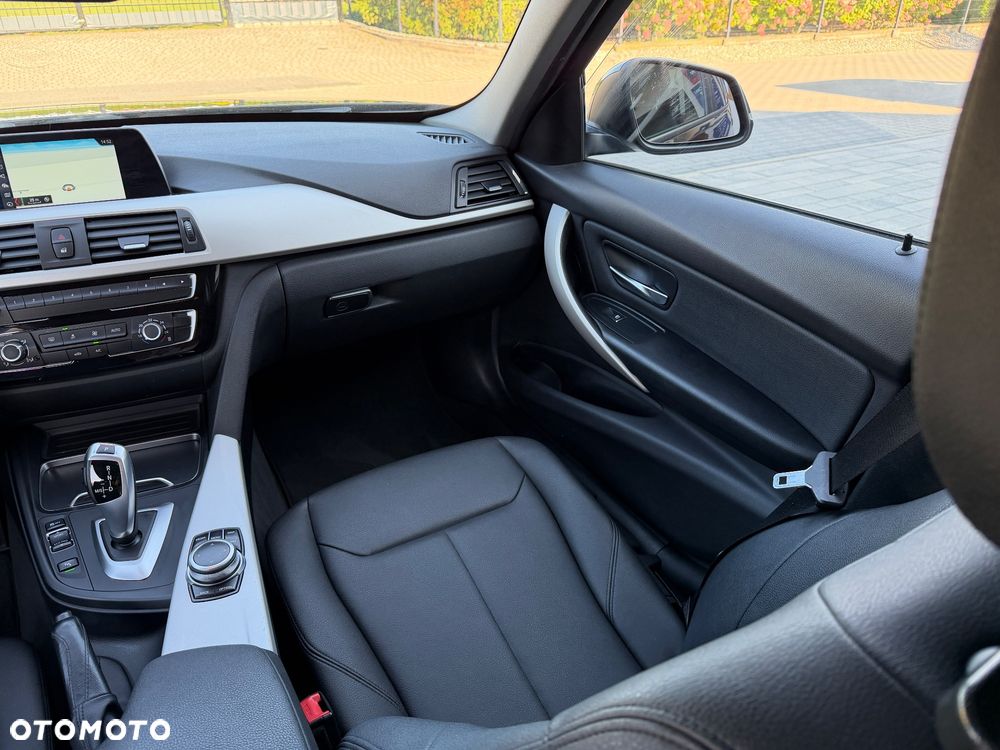 BMW Seria 3 - 18