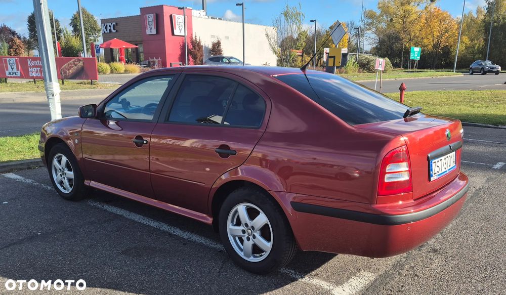Skoda Octavia 1.6 Classic - 5