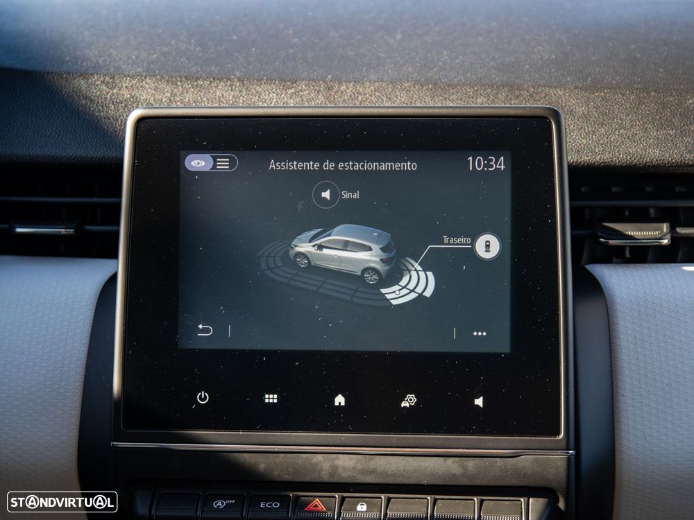 Renault Clio 1.0 TCe Limited Bi-Fuel - 25