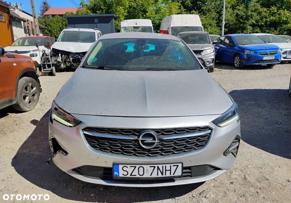 Opel Insignia - 1
