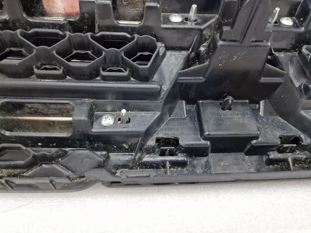 MITSUBISHI ELLIPSE CROSS 17- ATRAPA / GRILL PRZEDNI PRZÓD , NR 7450B072 / 7450B048 / 7450A402 , NR AUKCJI GR353 - 17