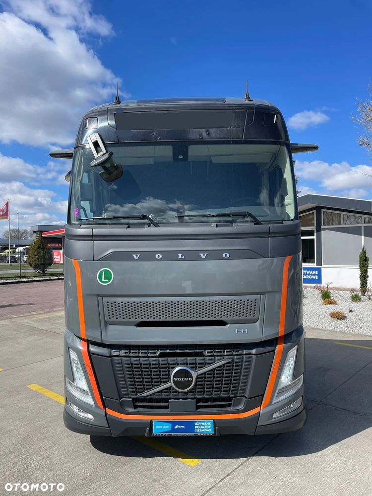 Volvo FH4 AERO 4x2 460 KM GLOBETROTTER XL LOW DECK - 2