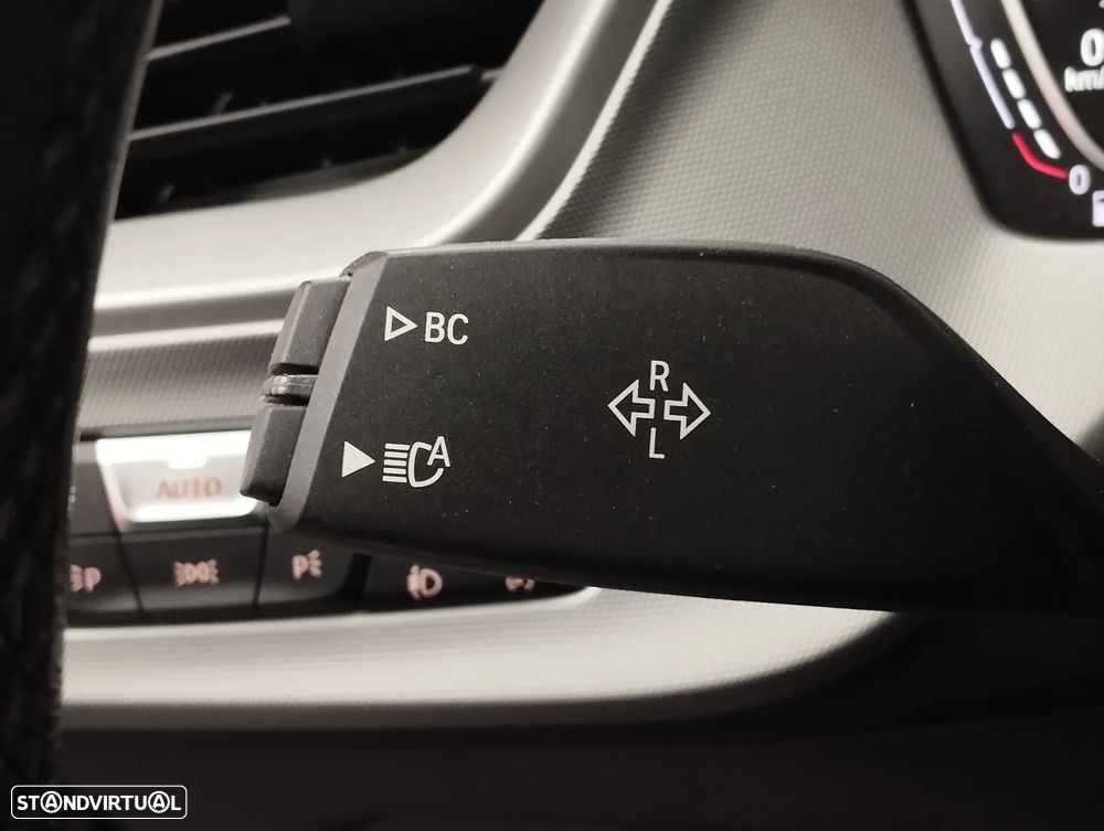 BMW 216 d Advantage — fotografia 20