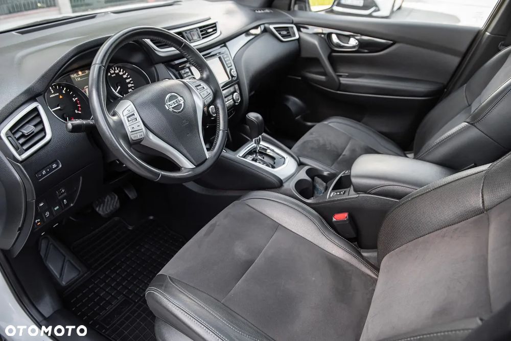 Nissan Qashqai 1.6 DCi Xtronic TEKNA - 15