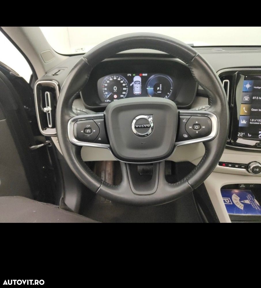 Volvo XC 40 Recharge T4 Twin Engine AT7 Inscription Expression - 4