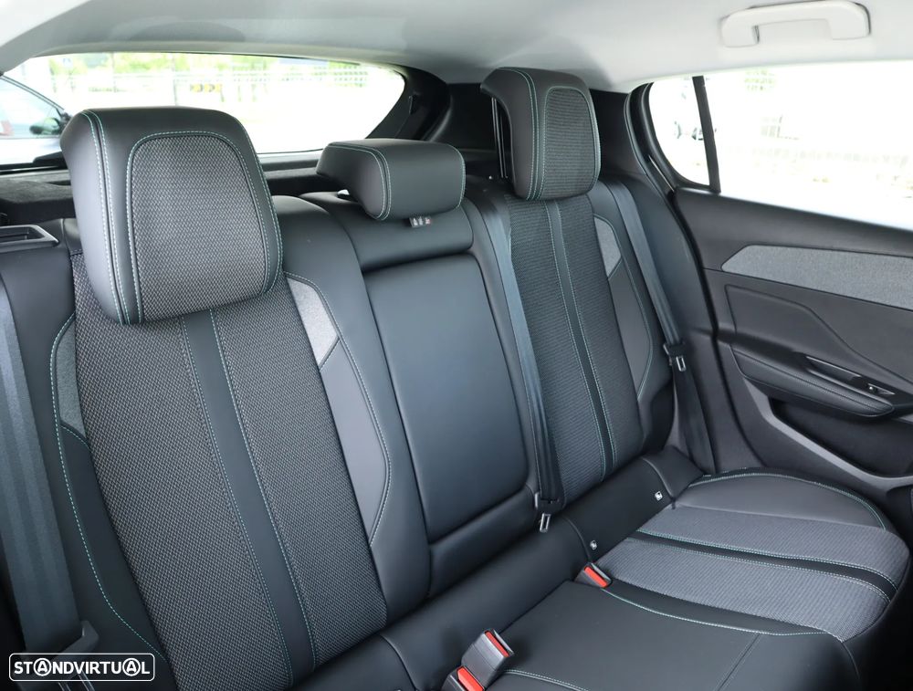 Peugeot e-308 156 Allure - 22