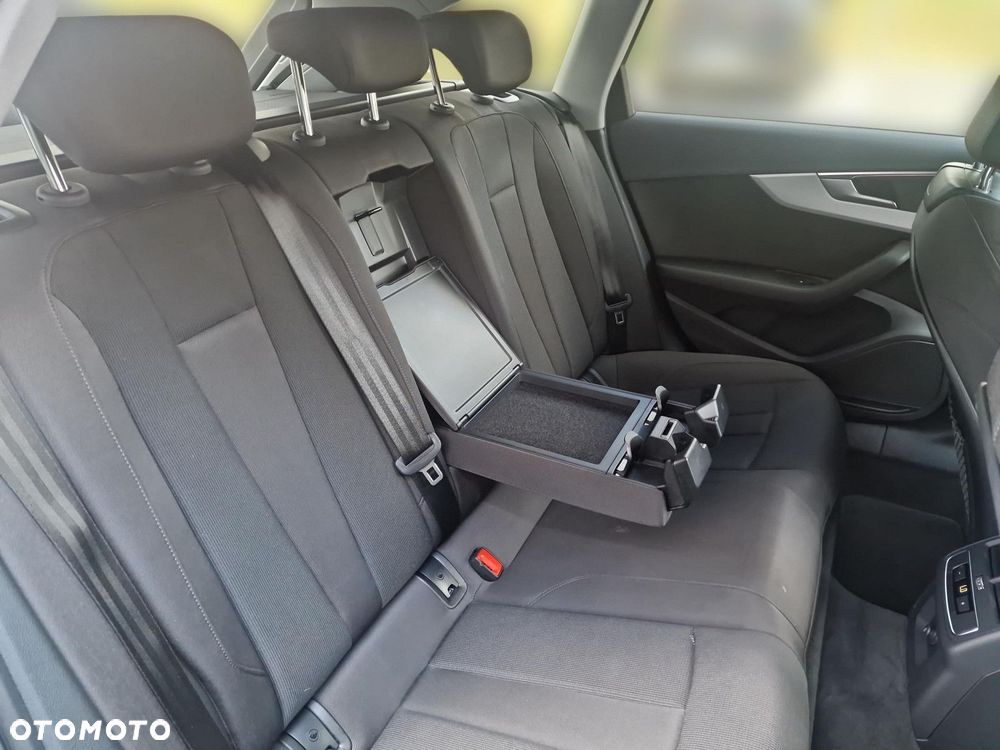 Audi A4 Avant - 11