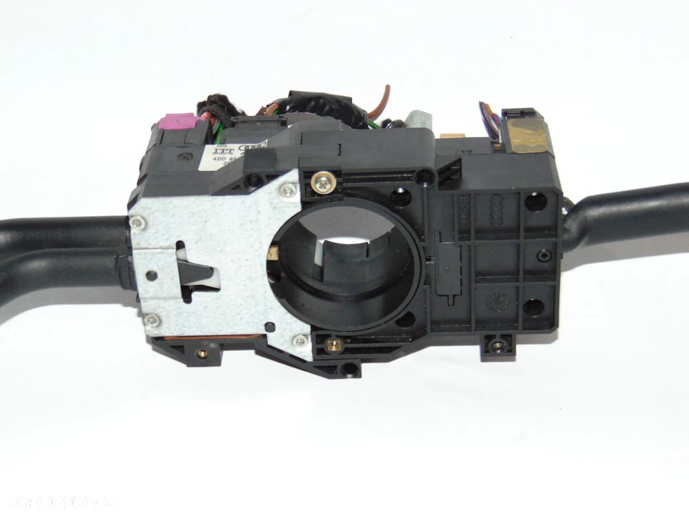 ORYGINAŁ przełącznik manetka świateł kierunkowskazów wycieraczek manetki Audi A4 B5 sedan 97-00r - 2