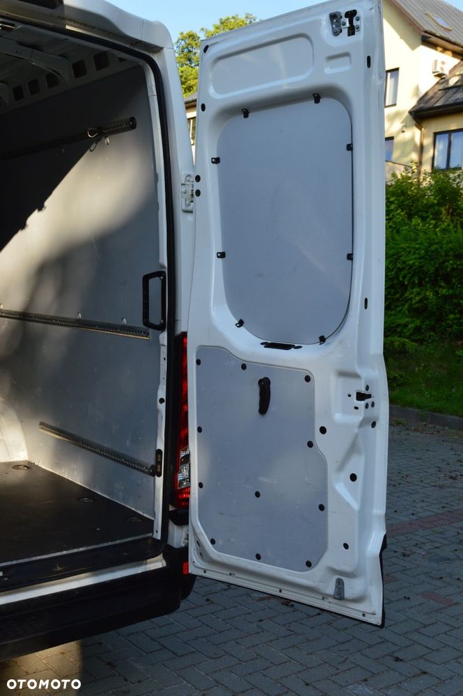 Iveco DAILY - 17