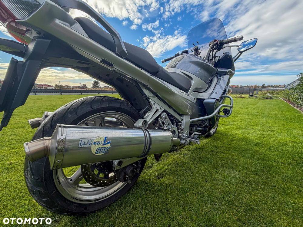 Yamaha FJR - 3