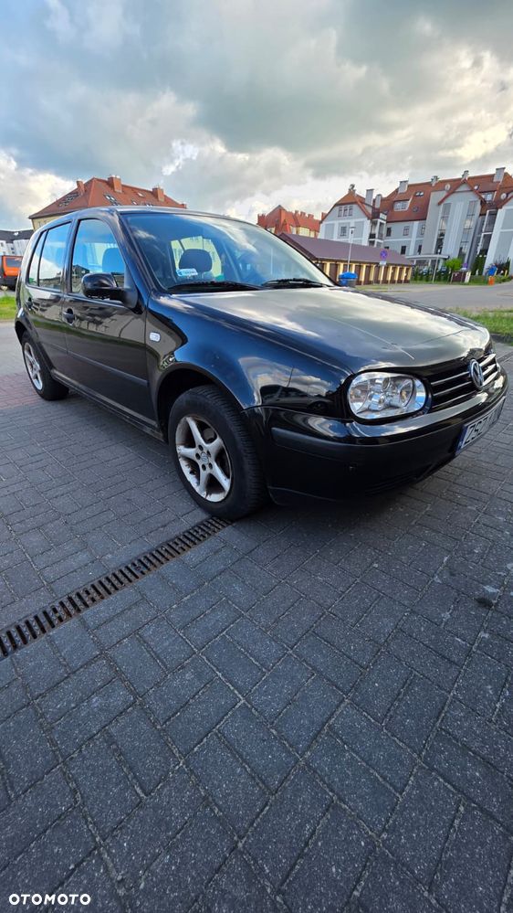 Volkswagen Golf - 4