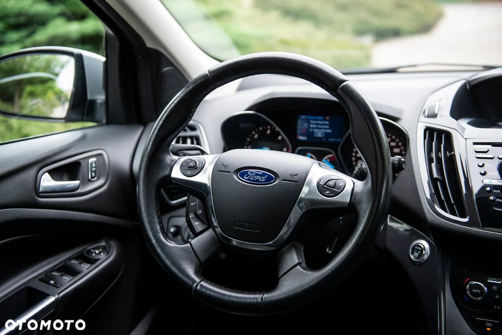 Ford Kuga 2.0 TDCi 4x4 Titanium - 27