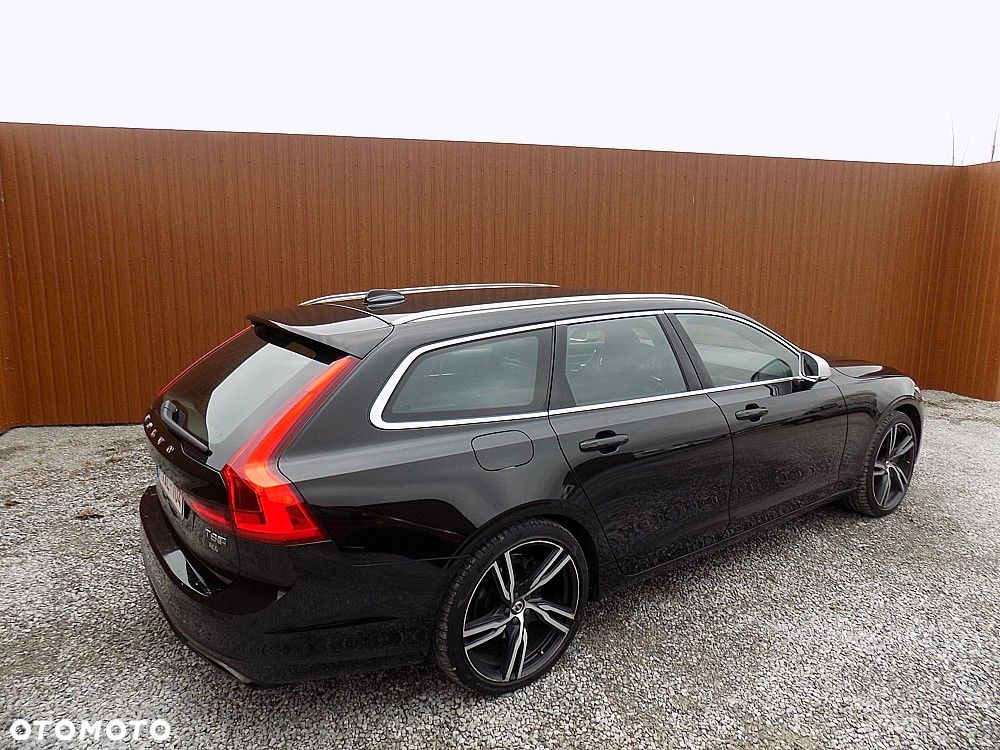 Volvo V90 T8 AWD Plug-In Hybrid R-Design - 4
