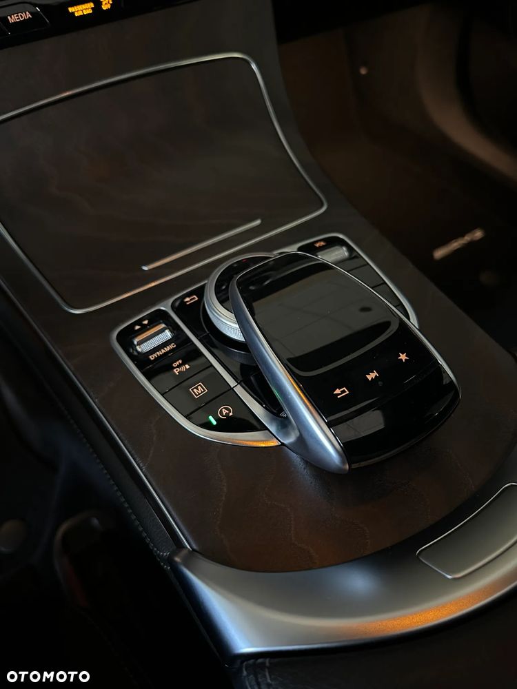 Mercedes-Benz GLC 250 4-Matic - 22
