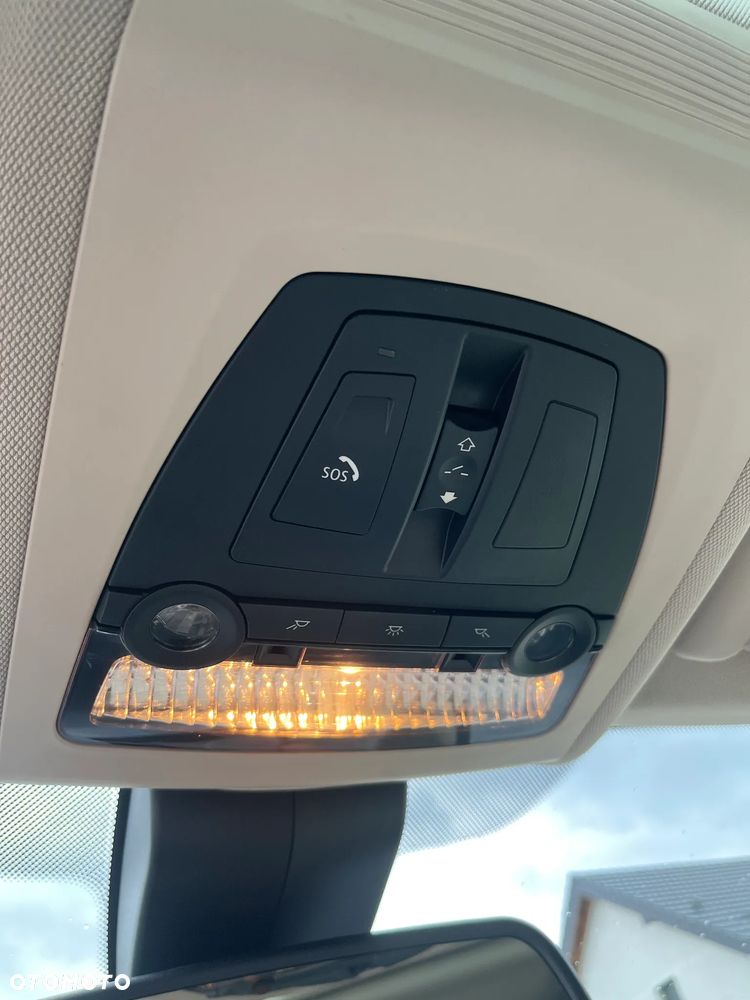 BMW Seria 5 530d xDrive Sport-Aut Luxury Line - 35