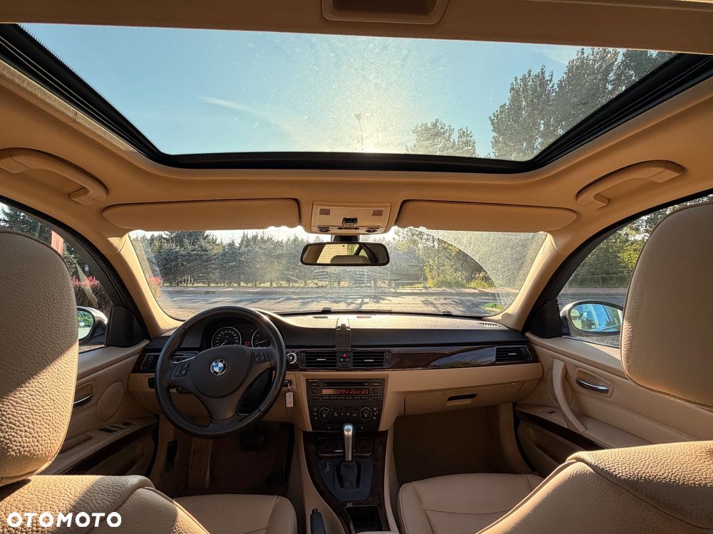 BMW Seria 3 325xi - 7