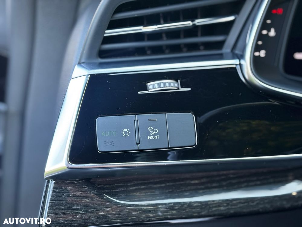Audi Q8 55 TFSI quattro Tiptronic - 10