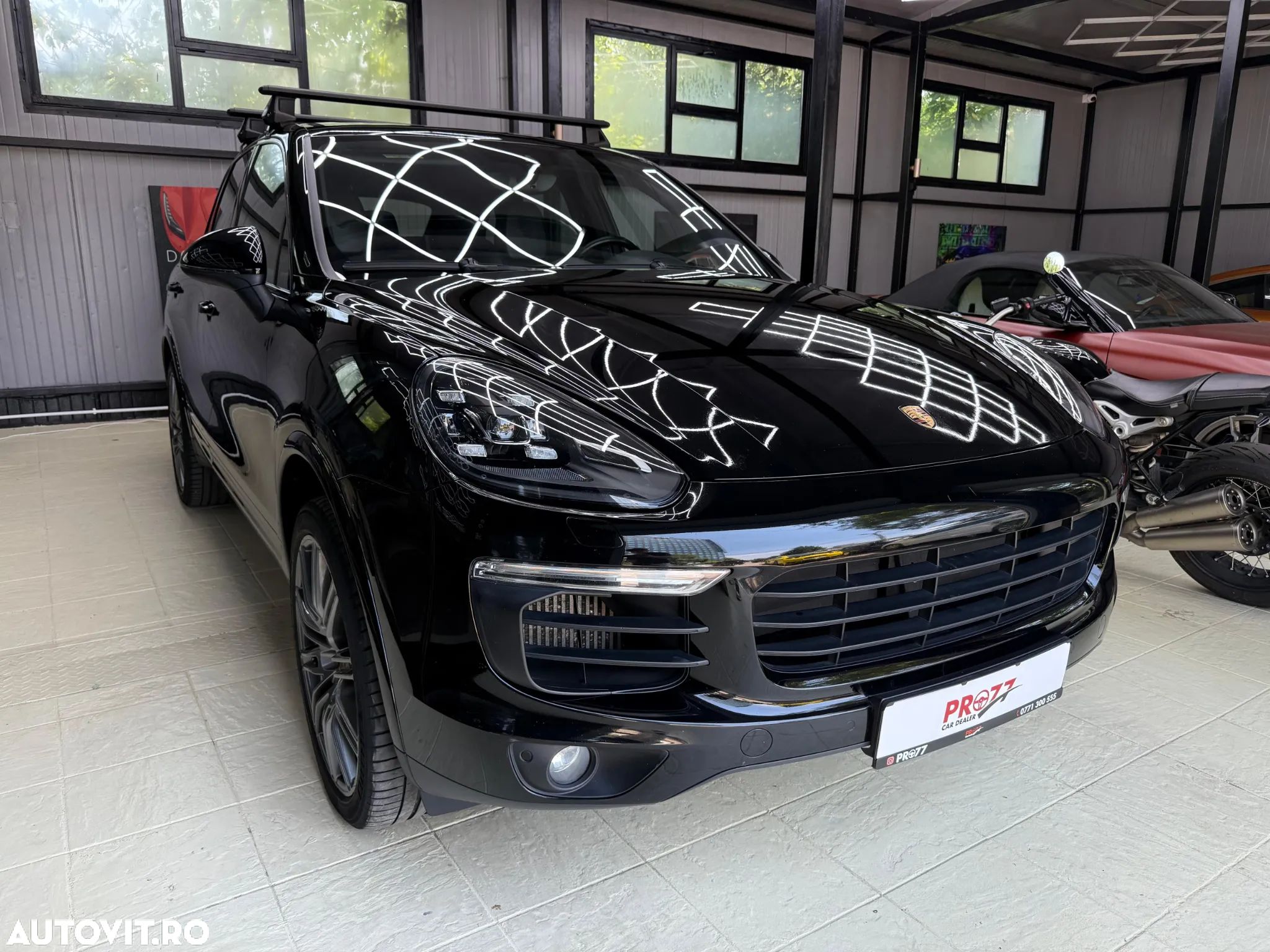 Porsche Cayenne 3.0 L - 1