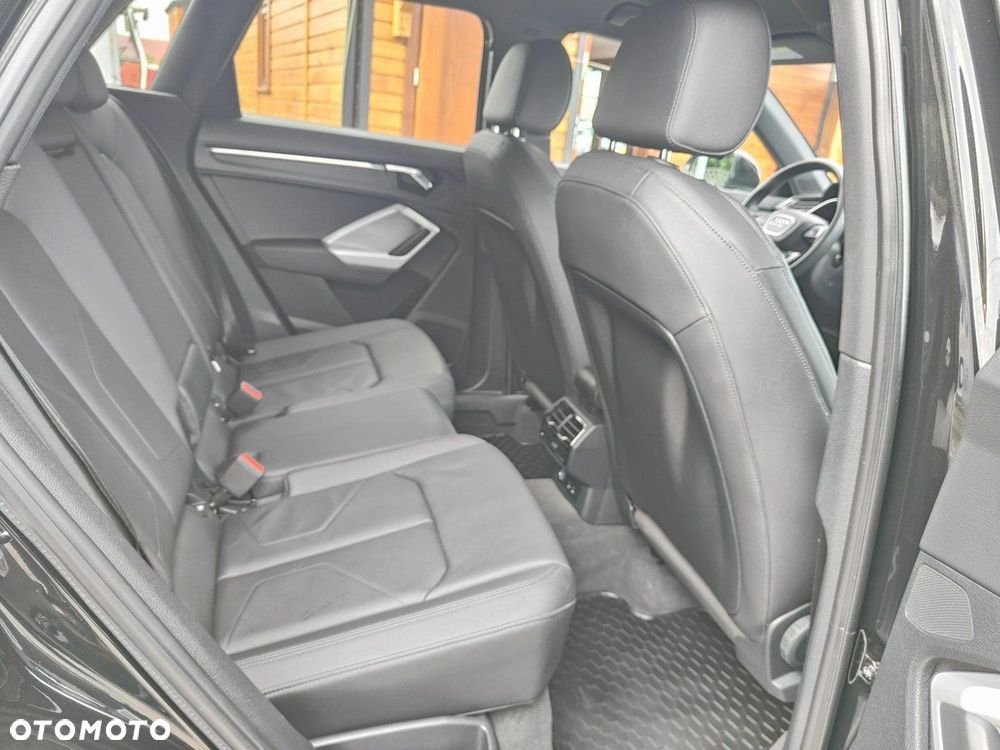Audi Q3 - 22