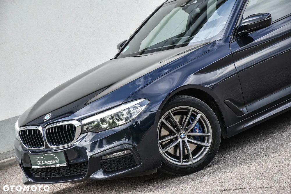 BMW Seria 5 530i xDrive M Sport Edition - 15