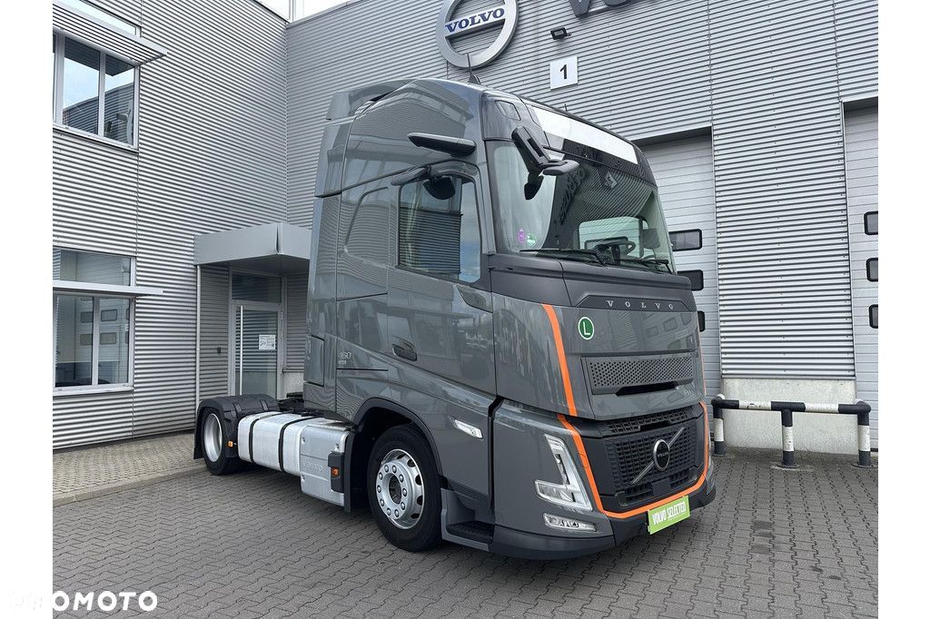 Volvo 2024 FH 4x2 XLOW 460 I-Save Globetrotter XL!!! - 1