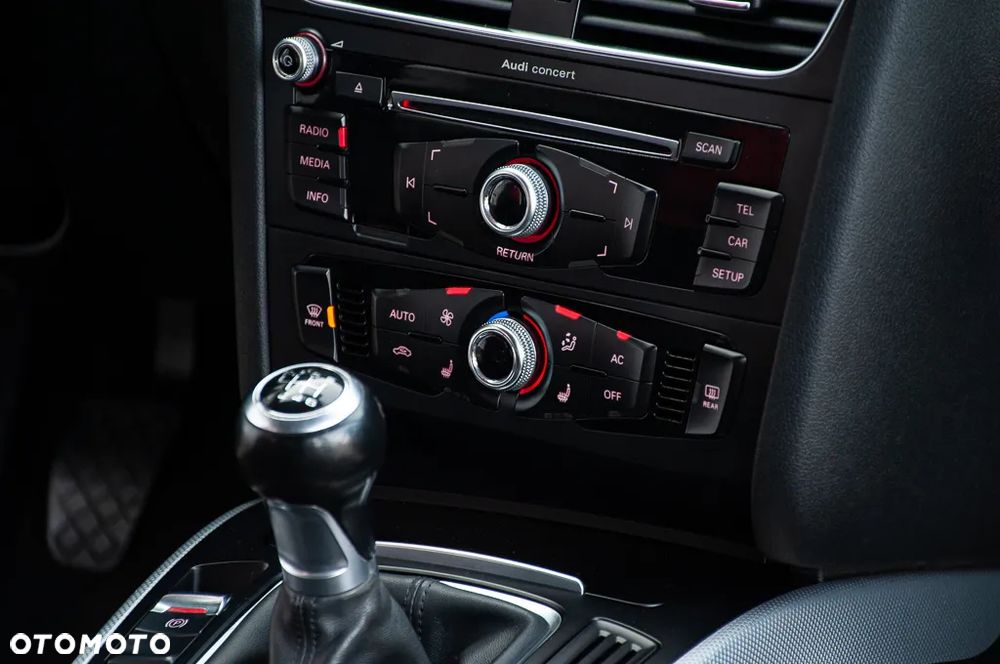 Audi A4 Avant - 12