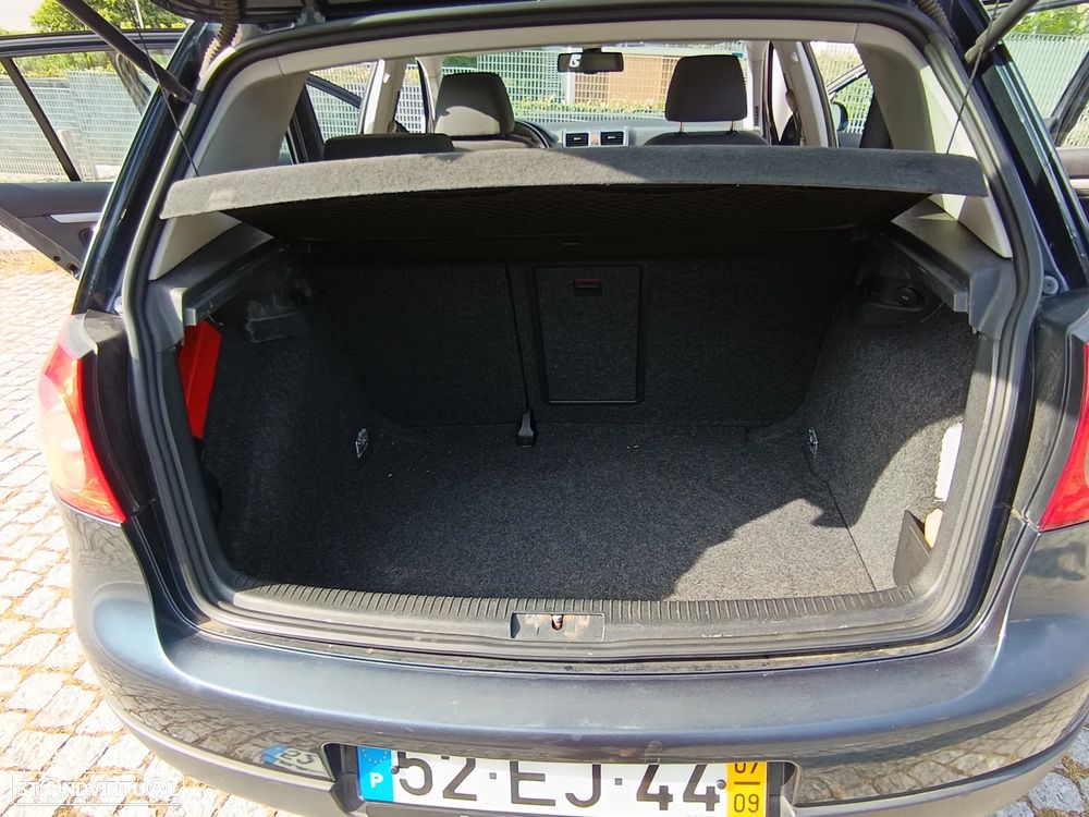 VW Golf 1.9 TDi Confortline DSG 7V - 51