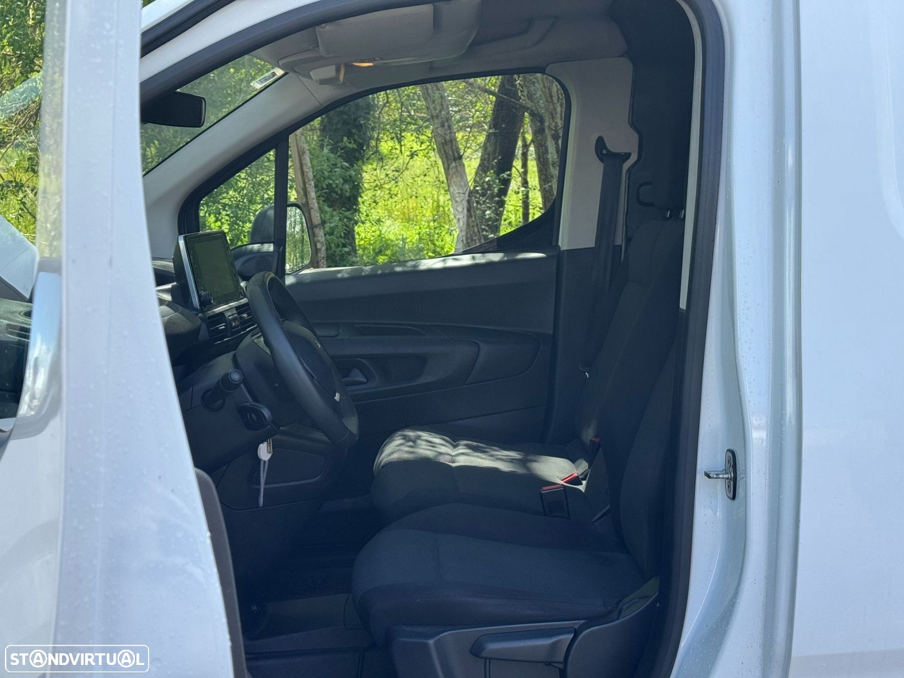 Peugeot Partner 1.5 BlueHDi Premium Longa - 27