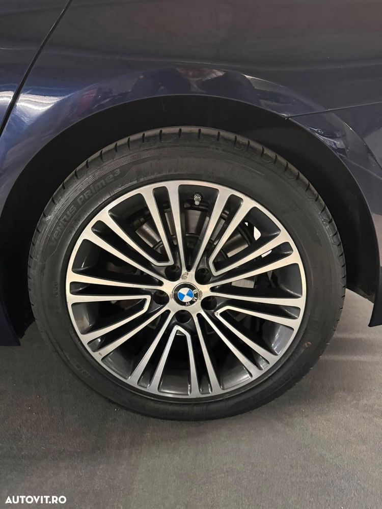 BMW Seria 5 520d Aut. Sport Line - 13