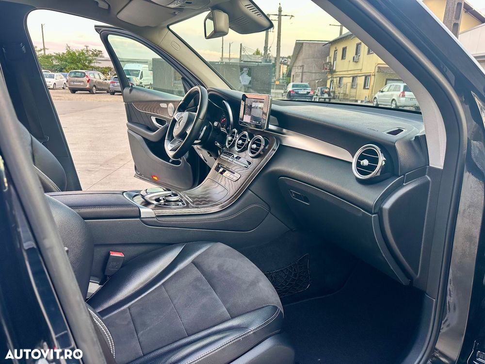 Mercedes-Benz GLC 250 d 4MATIC - 12