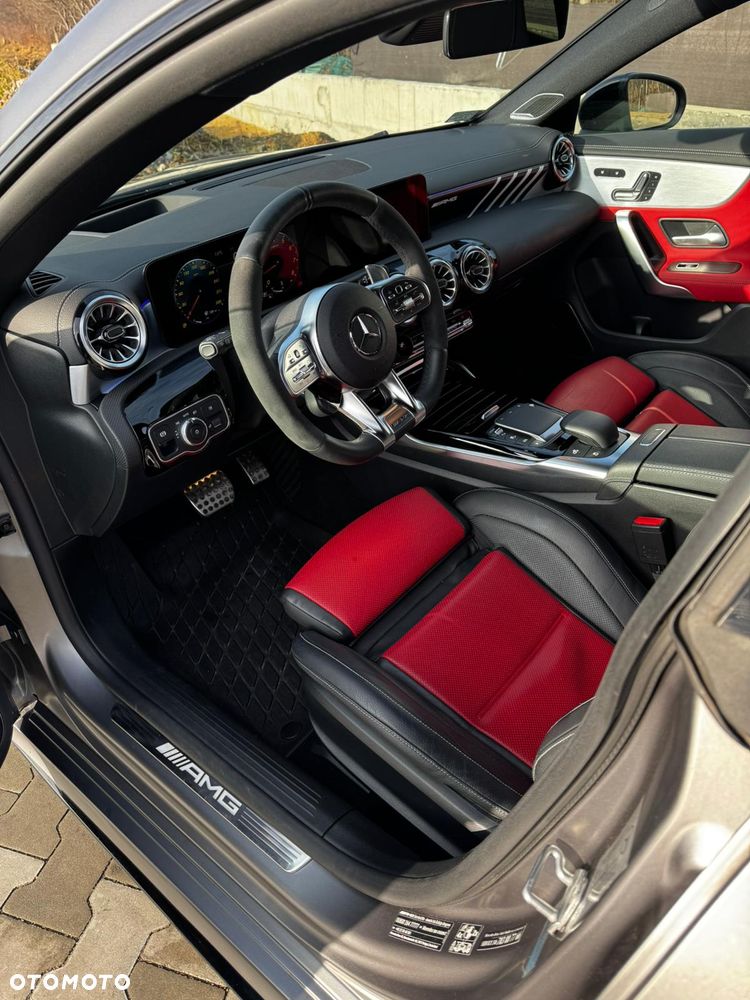 Mercedes-Benz CLA - 23