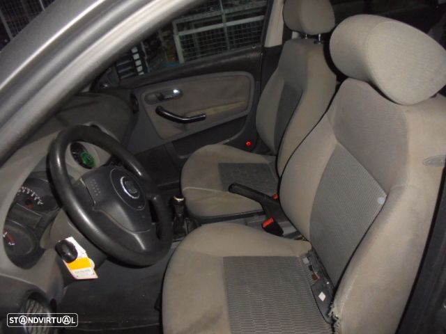Carro MOT: AZQ   SEAT IBIZA 6L 2002 1.2I 64CV 5P CINZA GASOLINA - 7